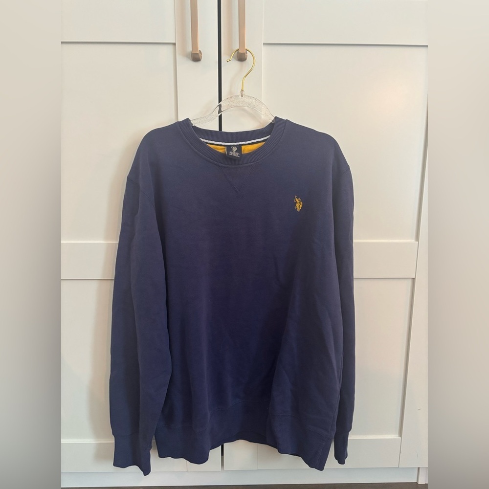 US Polo Assassin Navy Blue Crewneck Sweatshirt with Yellow Logo Medium Cotton